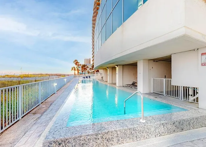 Island Tower 1303